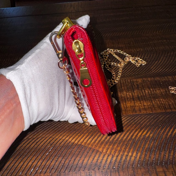 CHANEL CC Logo Patent Leather Zip Around Long Wallet Red vintage converted - Picture 5 of 16